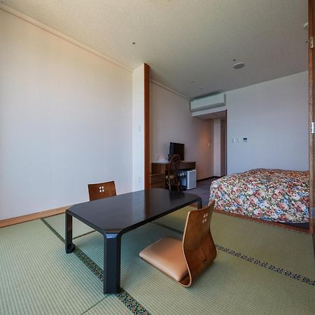 Hotel Miyuki Beach Onna Eksteriør bilde