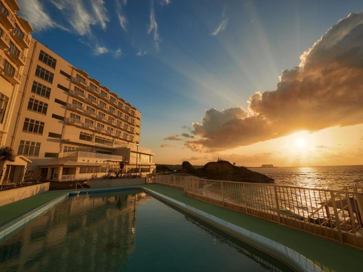 Hotel Miyuki Beach Onna Eksteriør bilde