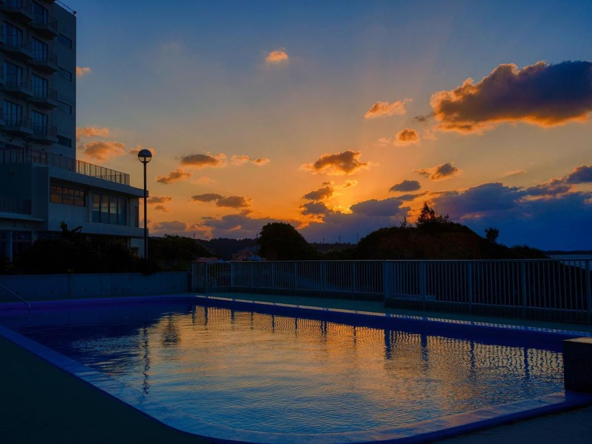Hotel Miyuki Beach Onna Eksteriør bilde