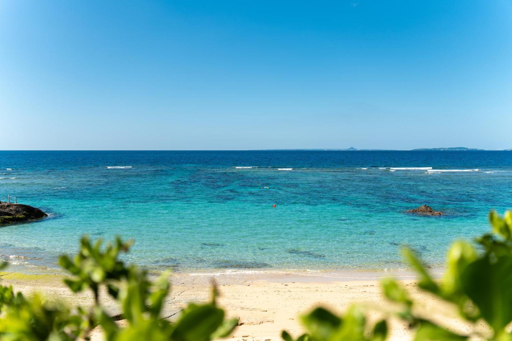 Hotel Miyuki Beach Onna Eksteriør bilde