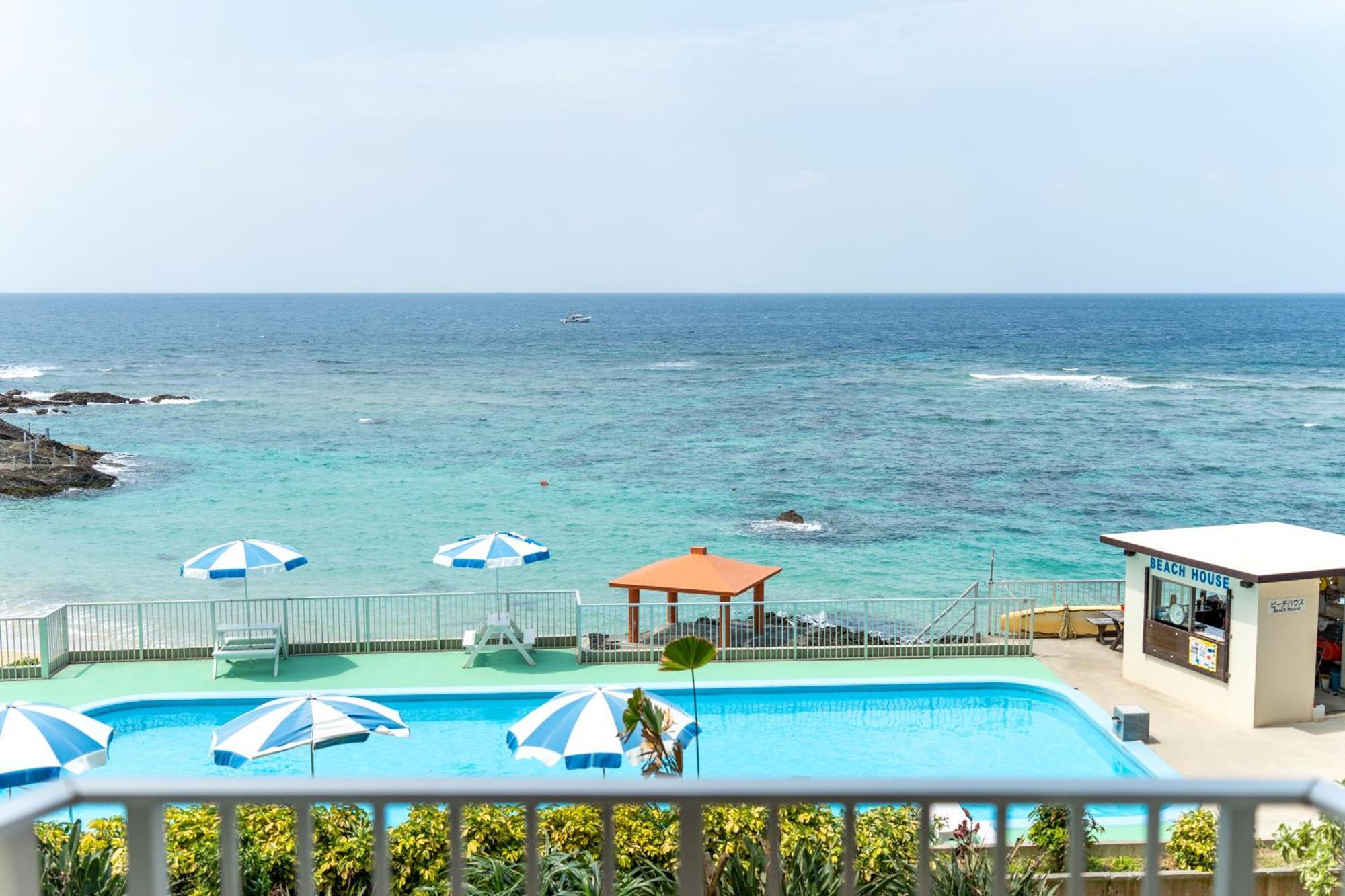 Hotel Miyuki Beach Onna Eksteriør bilde