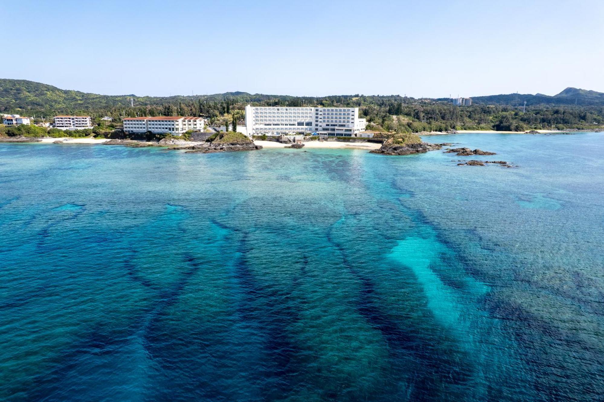 Hotel Miyuki Beach Onna Eksteriør bilde